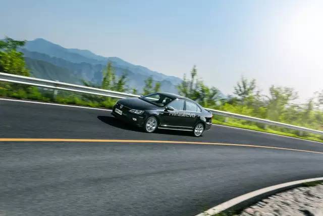 一汽大众速腾gli测评,试驾速腾gli