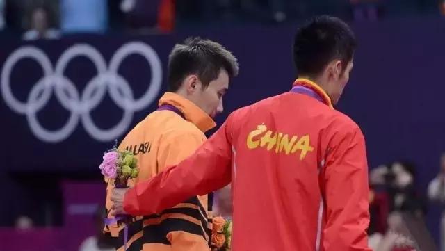 林丹两球惜败李宗伟，无缘金牌，坚持到现在实属不易！