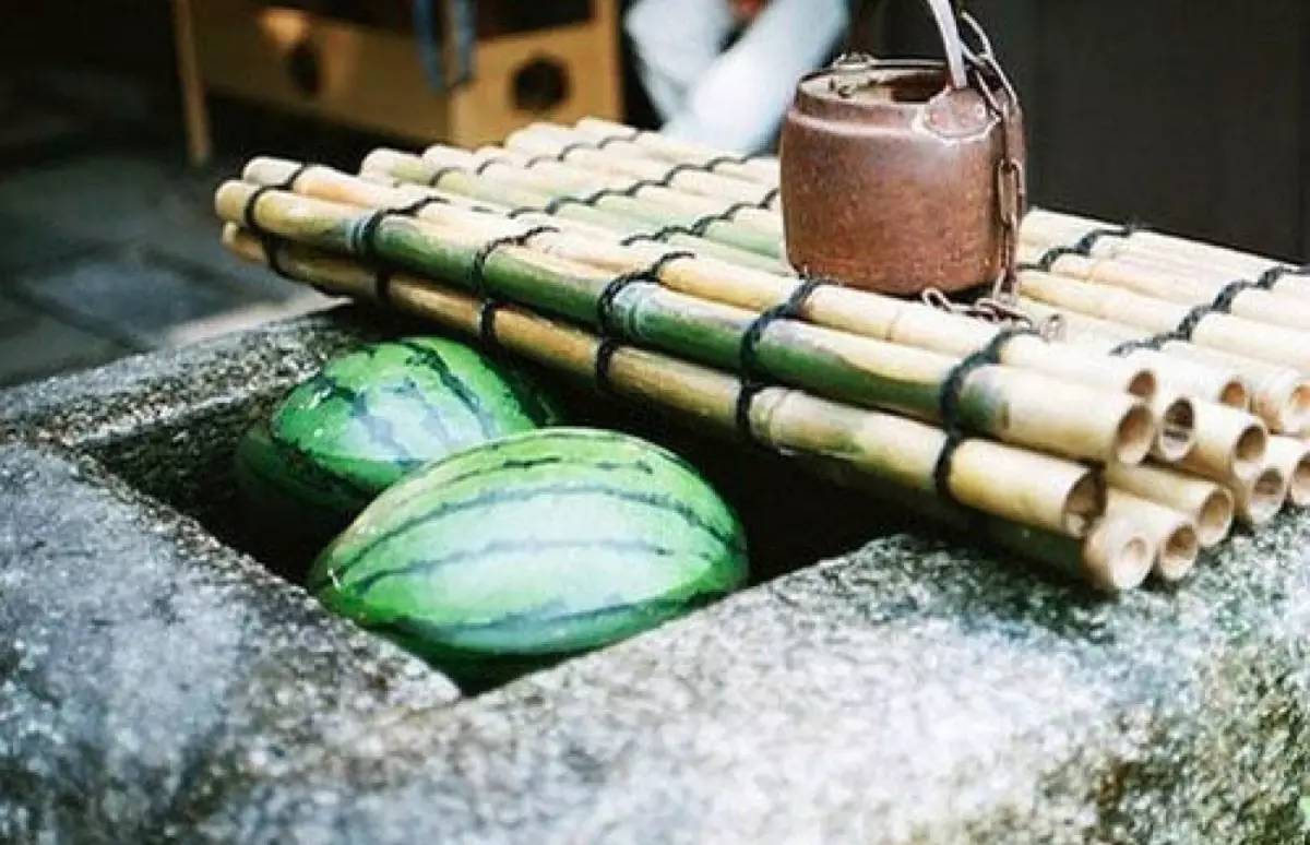 老舍先生对北京小吃的情怀,老舍的北京小吃