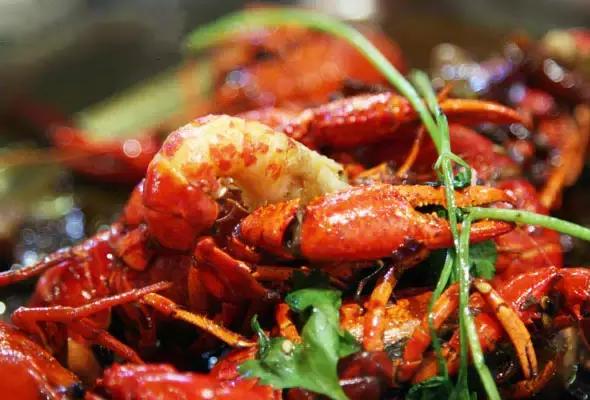 国内10大让人魂牵梦绕的小吃街