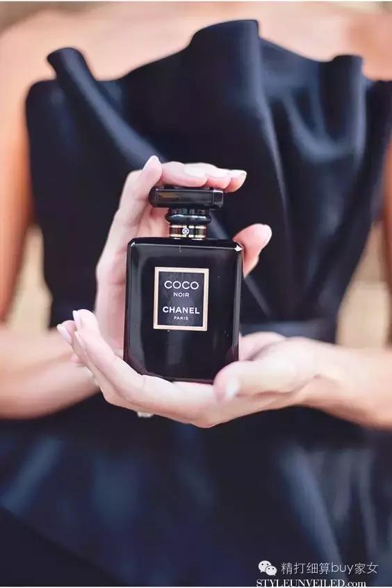 chanel红色香水好难闻,chanel香水测评