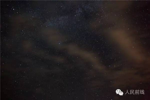 美到窒息的夜空视频,美到窒息的风景夜空
