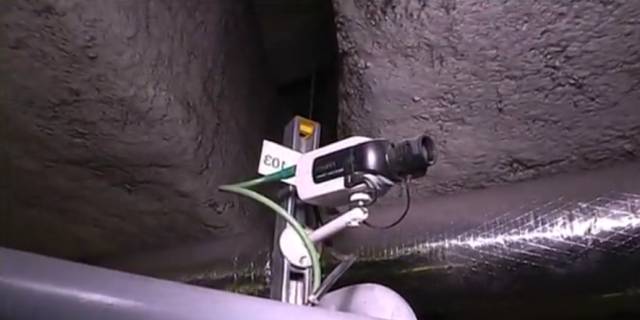 国外飞机上安检时丢失物品怎么办,坐飞机行李怎么放才不会被偷