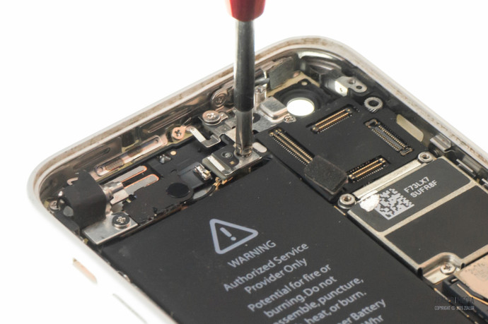 拆iphone5c教程,苹果5c换后壳