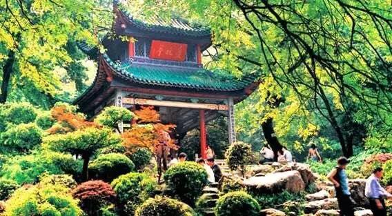 沪昆高铁沿线有什么著名旅游景点,好消息昭通高铁