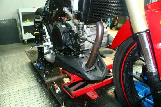 一探究竟！专业拆解告诉你RZ3何以称为“街霸”