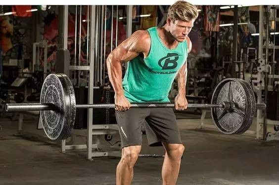 手臂不一样大什么原因引起,手臂不均匀是怎么回事