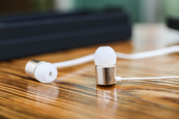 一加耳机银耳2,一加银耳耳机