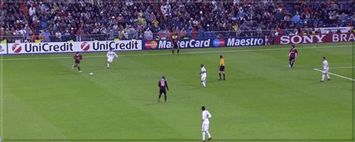 最经典搞笑中超足球gif,足球球员搞怪图片