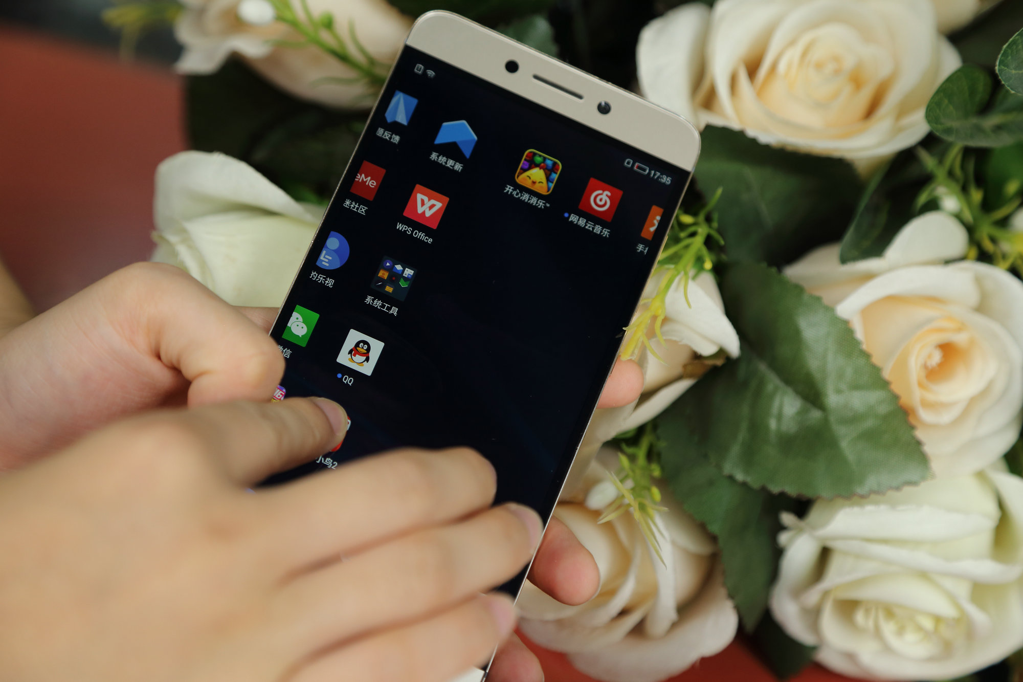 保护脆弱的手机屏幕,跟电子设备说拜拜