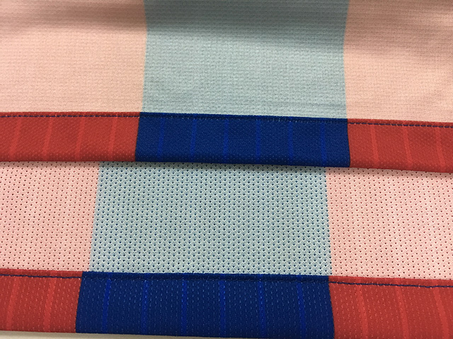 巴萨16-17赛季阵容,巴塞罗那主客场球衣