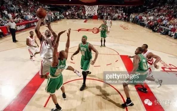 火箭22连胜火箭vs湖人,火箭22连胜姚明打了多少场