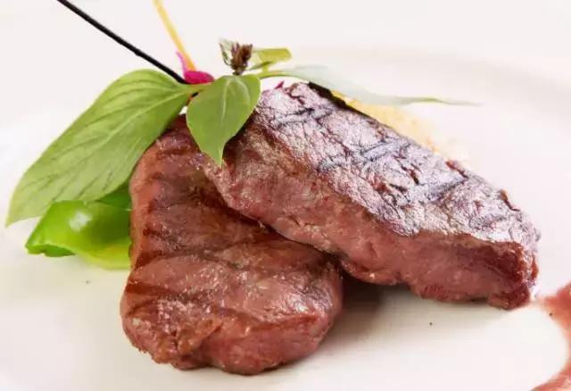 在济南吃海味,在济南吃一顿三文鱼