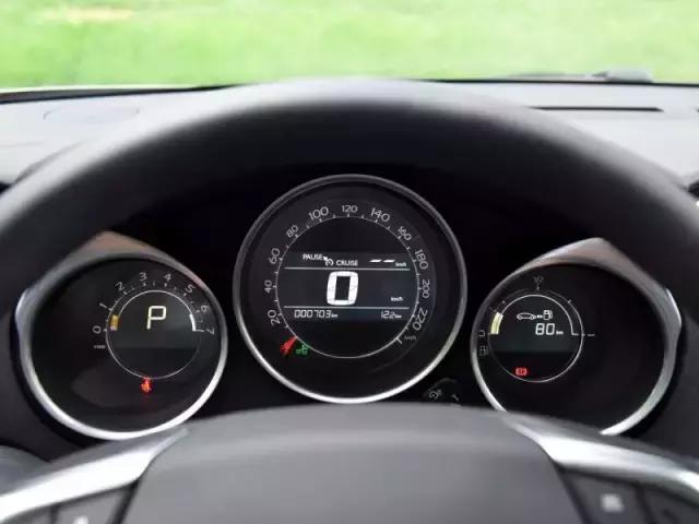 为什么c4l越卖越便宜,14款的c4l还值得买吗