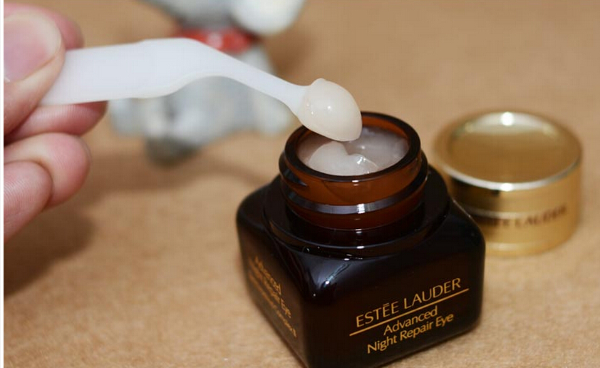 雅诗兰黛眼霜小棕瓶和兰蔻小黑瓶,雅诗兰黛小棕瓶和兰蔻小黑眼霜