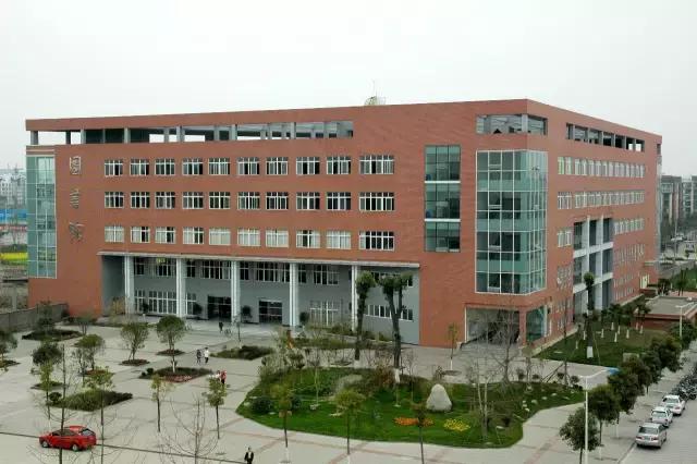 德阳美丽自然风光,德阳学校风景