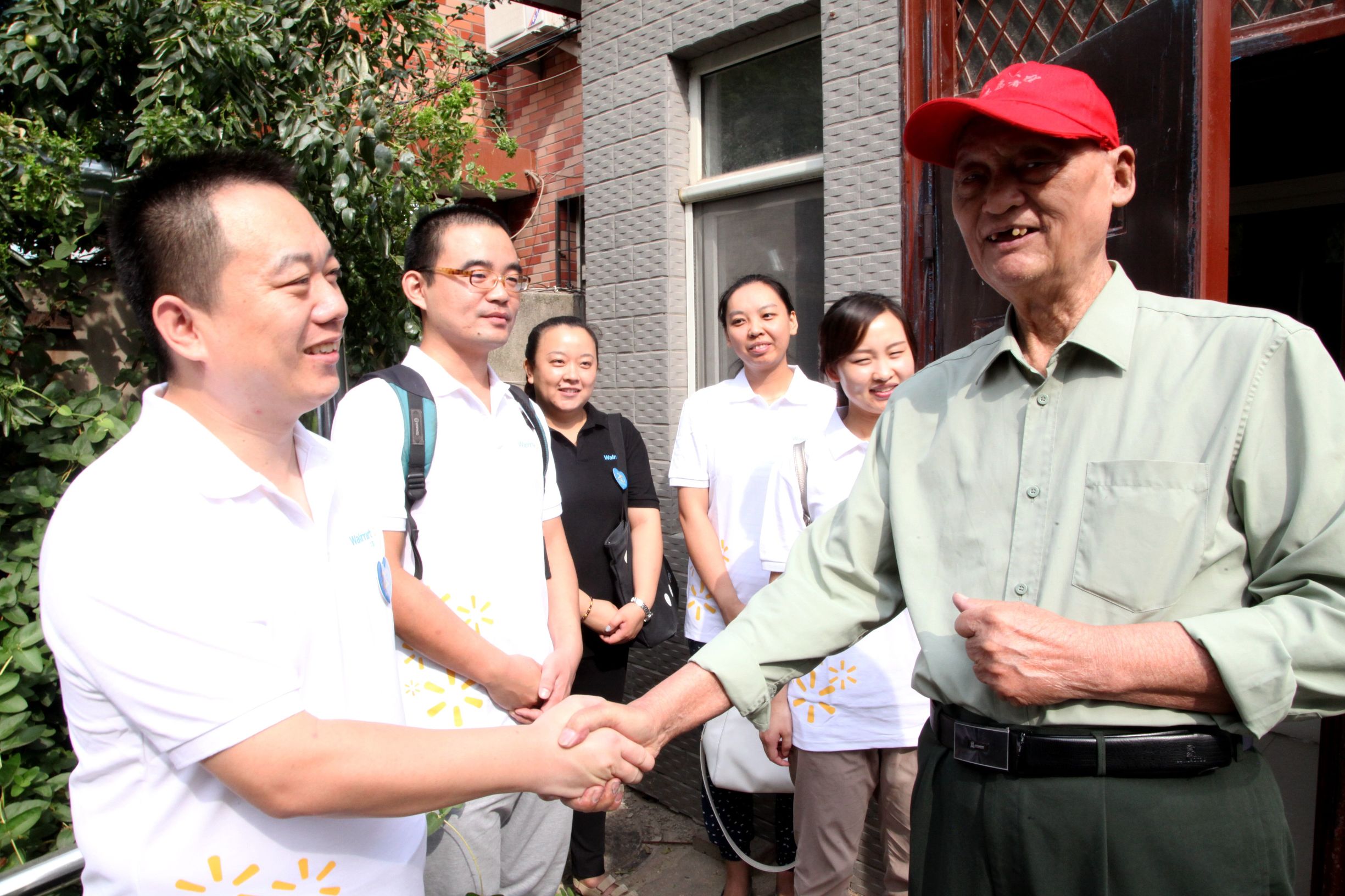 沃尔玛石家庄“爱心走进长者家”活动正式启动！