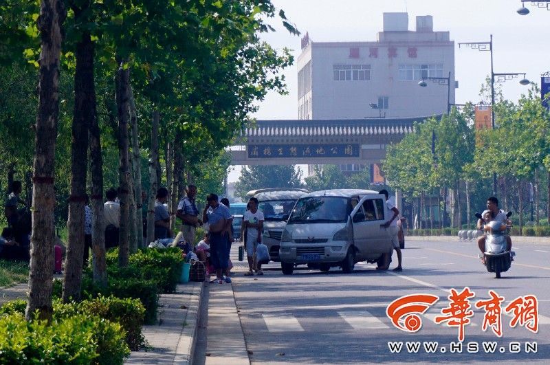 火车站票务咨询电话,火车站售票口卖客车票的靠谱吗