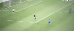 踢足球那些搞笑的事,踢好足球一件非常有趣的事情