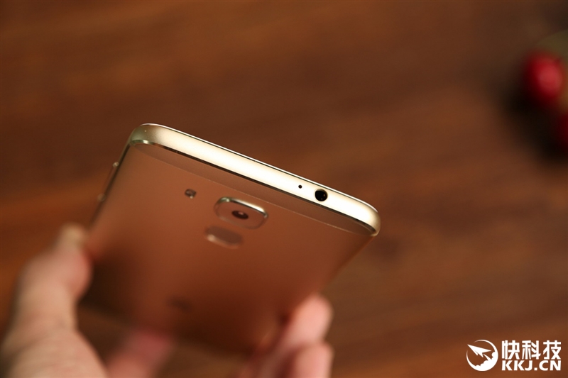 华为g9plus评测,14nm骁龙8核