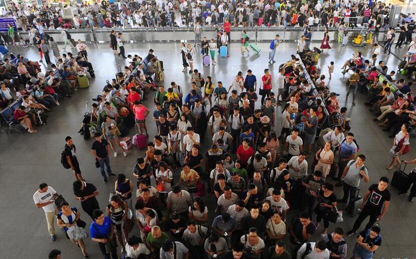 2023铁路暑运发送旅客8亿人次,铁路暑运返程高峰持续