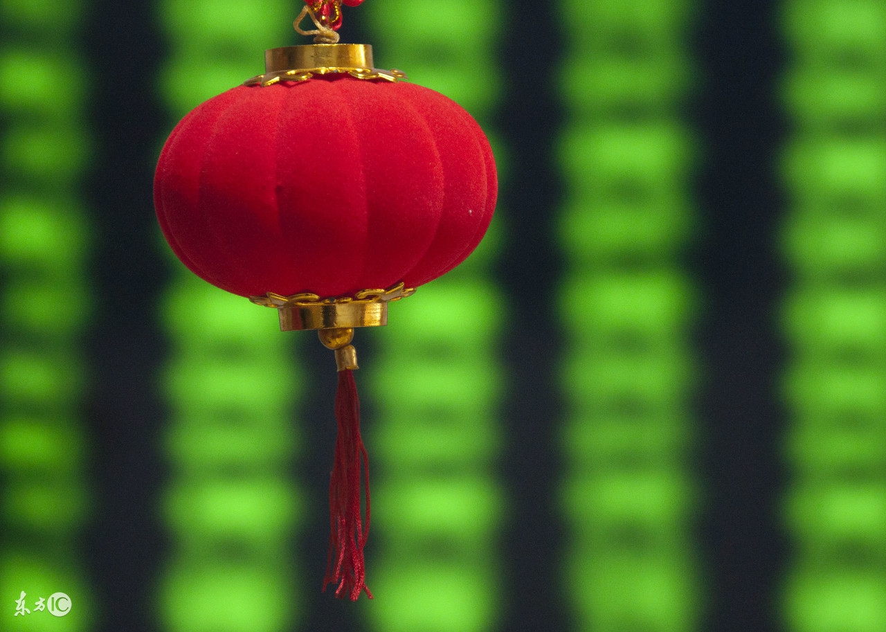 盘中异动：美克家居,600337急速拉升，暂报6.3元