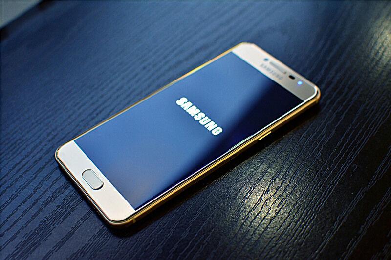 三星galaxyc555g质感素皮,三星galaxyzfold6轻奢版