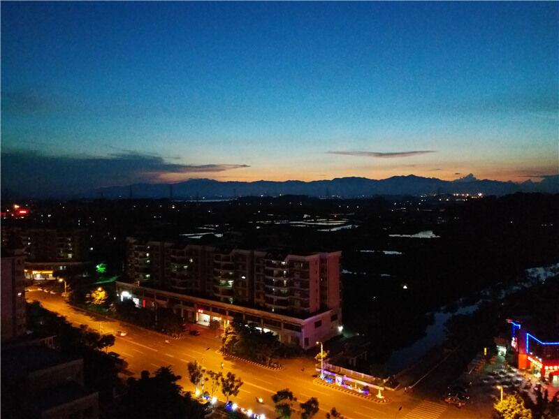 三星galaxyc5pro现在可以卖多少钱,三星galaxyc5pro金色