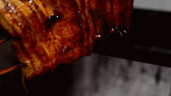 鳗烤肉现烤活鳗鱼探店,食妞