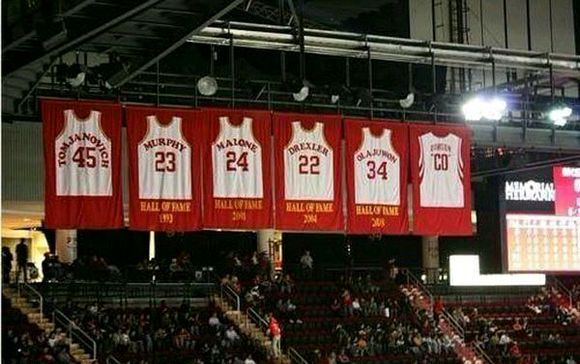 姚明在休斯敦穿几号球衣,火箭退役姚明球衣