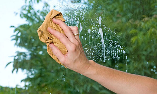 去除家务顽固污渍小妙招,家居顽固污渍克星洗衣服