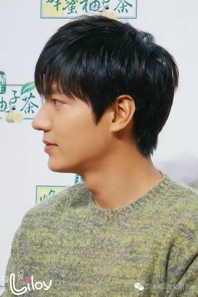 长脸发际线高男生修容教程,鬓角修容