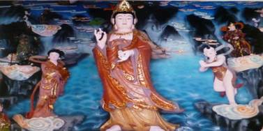 一口气看懂寺庙布局和佛像,寺庙大殿拜佛图