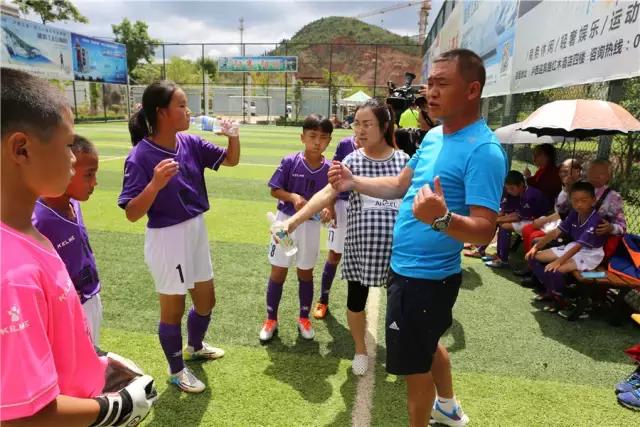 绿茵场上的追梦少年,绿茵场上追梦人