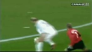 齐达内10大精彩瞬间图片,齐达内进球gif