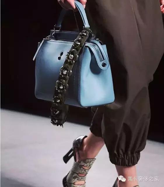 职场不输阵女生上班要背什么包?