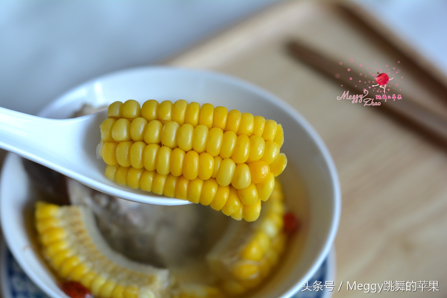 排骨汤放点什么药材有益于恢复,鲜而不腻的排骨汤