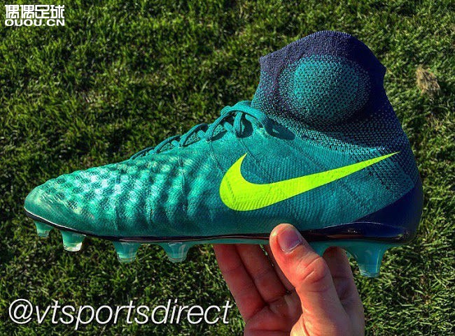 新出的纯皮足球鞋,最新款足球鞋2024
