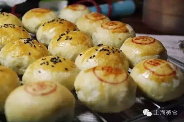 上海本地人吃的鲜肉月饼,上海这些老字号里的鲜肉月饼