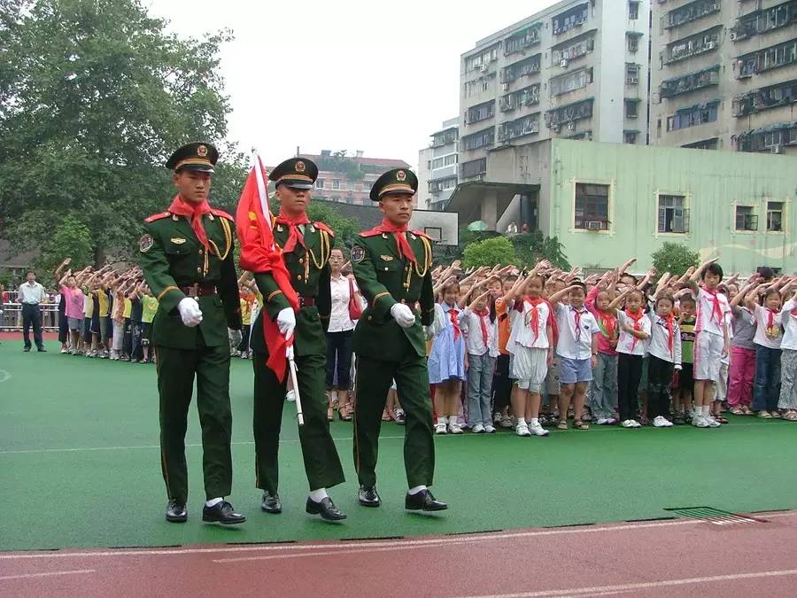走进小学北碚,走进最美校园
