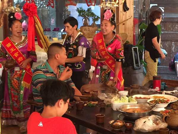 多彩贵州行西江千户苗寨,西江千户苗寨视频完整版