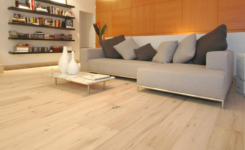 实木多层地板划痕怎么修复,瓷砖地板划痕怎么修复