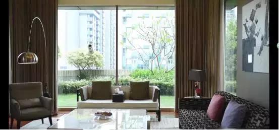 嘉世达机器人体验店,嘉世达擦玻璃机器人