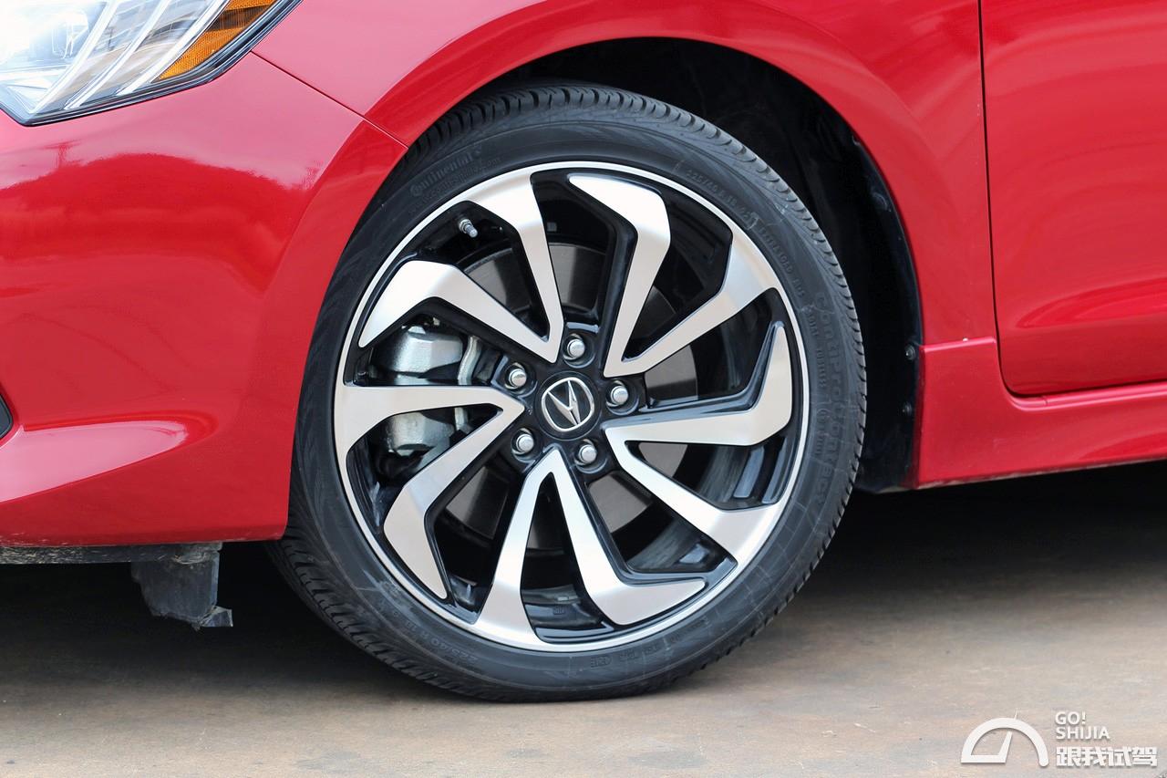 13款讴歌ilx油电混动驾驶感受,九代思域丑吗