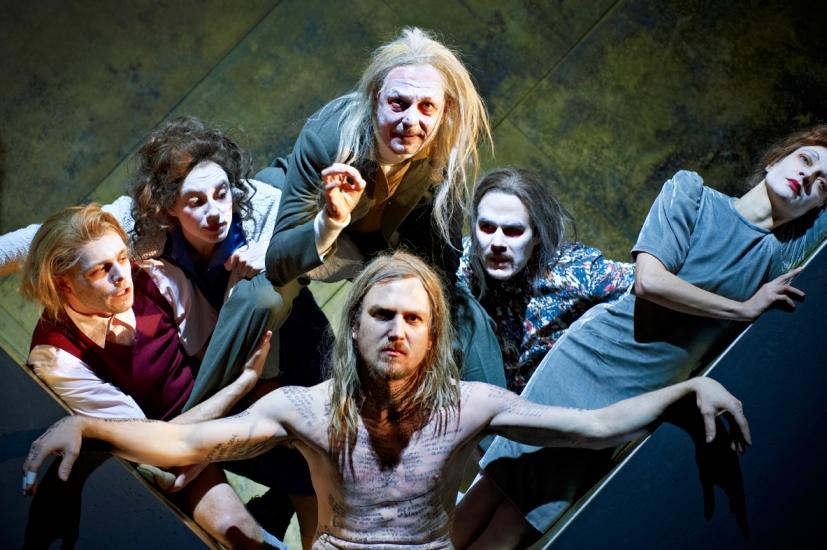 德国戏剧梦之队“狂飙热血”演绎喜剧《伪君子》