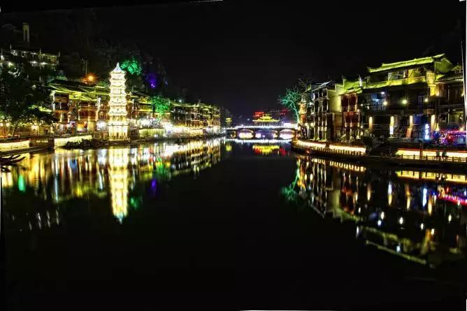 湘西古老而神秘的地方,曾经古老的湖南湘西苗寨