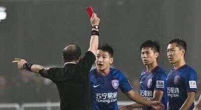 ​他曾被帕尔马相中天赋远超孙可却因国外泡夜店沉沦