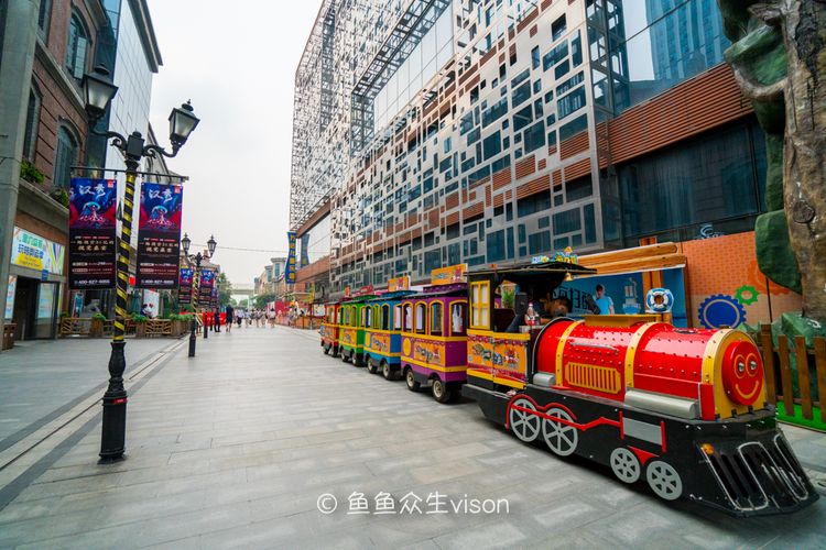 世界上最长的商业街在哪里,世界上最长步行街是哪个国家