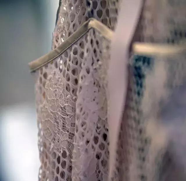 宋佳刘雯同款拖鞋,刘雯袁姗姗张雨绮