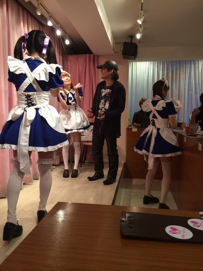 日本为什么流行女仆咖啡店,东京女仆咖啡店